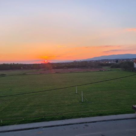 Apartman Lea Kraljevec Sesvetski Exterior foto
